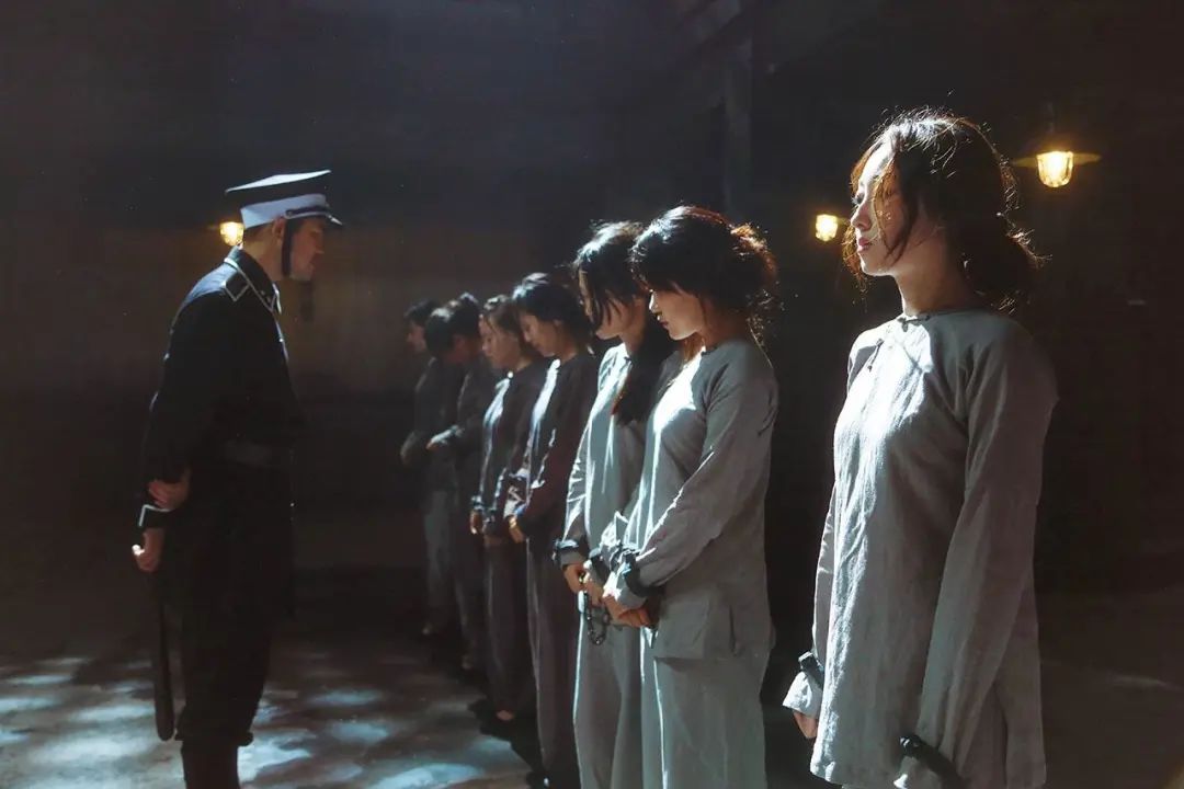 瘾欢字母圈少女之梦:在幻想里,被绑起来当囚犯 瘾欢字母圈少女之梦:在幻想里,被绑起来当囚犯