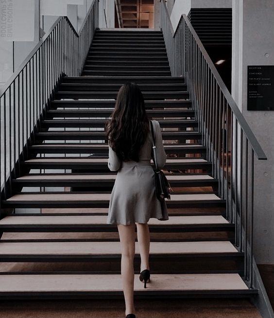 你在20岁左右的时候感到孤独吗? 你在20岁左右的时候感到孤独吗?