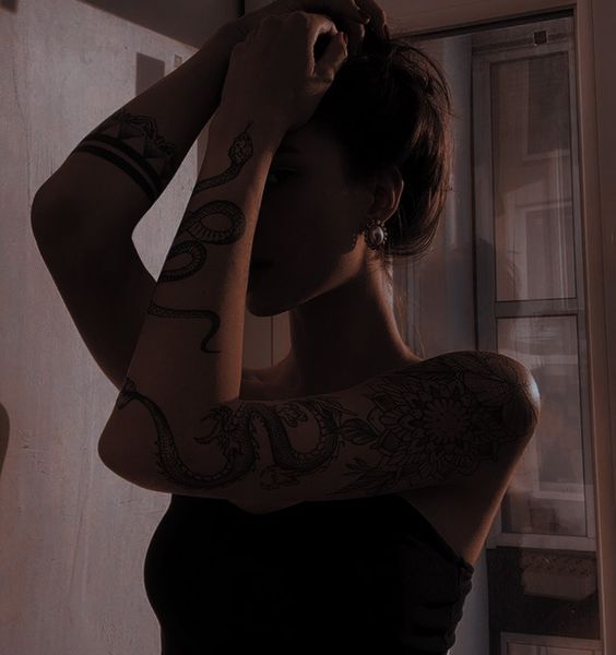 字母圈里不过是一群伤心的人罢了 字母圈里不过是一群伤心的人罢了