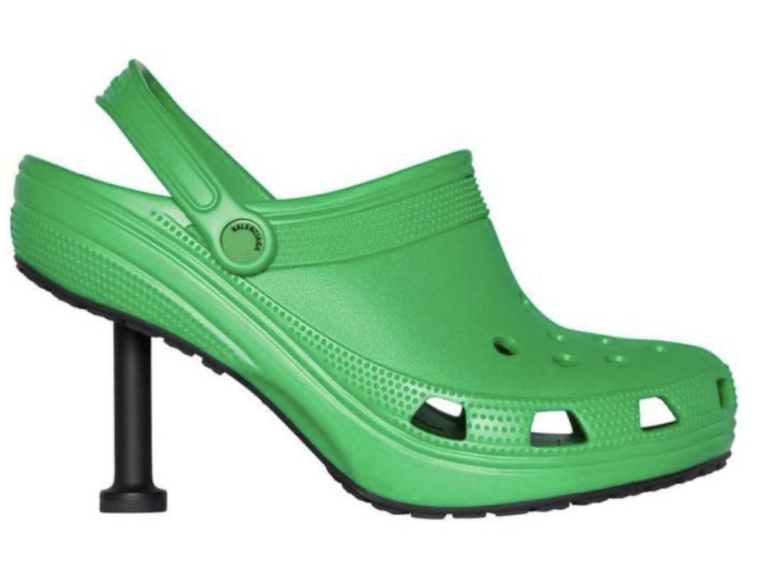 字母圈恋物癖“狂喜”:巴黎世家最新秀场给每一个超模都穿上了套头胶衣 字母圈恋物癖“狂喜”:巴黎世家最新秀场给每一个超模都穿上了套头胶衣