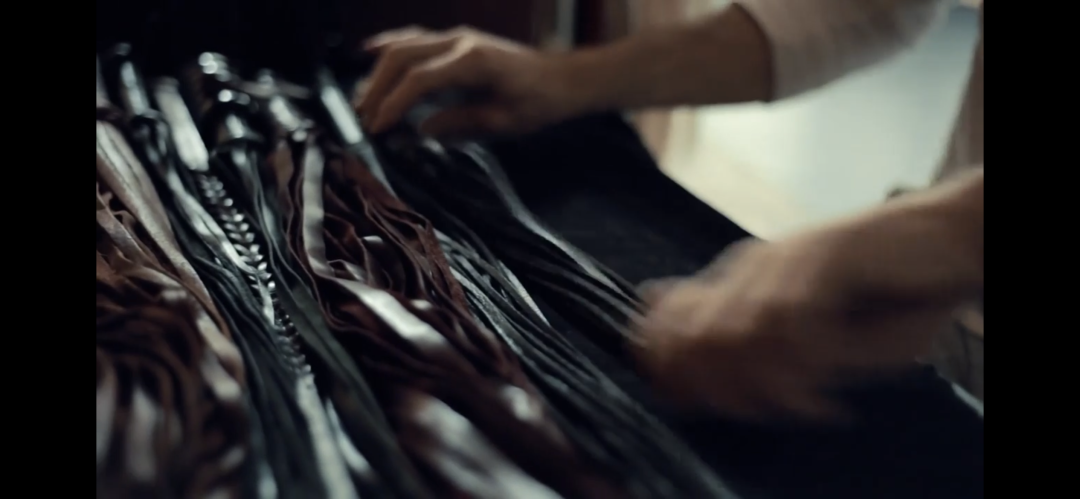 字母圈这部比Porn还敢拍的实践纪录片,请无人时再观看 字母圈这部比Porn还敢拍的实践纪录片,请无人时再观看