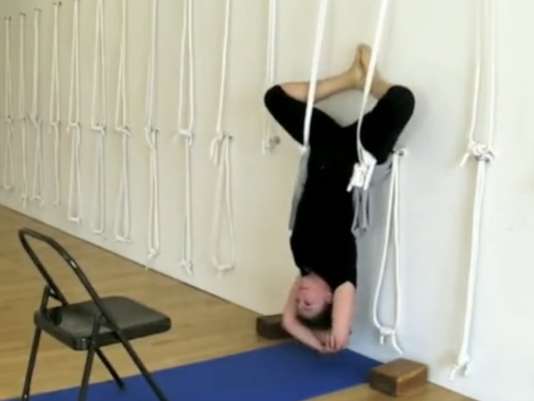 字母圈我在玩一种很新的吊缚 字母圈我在玩一种很新的吊缚