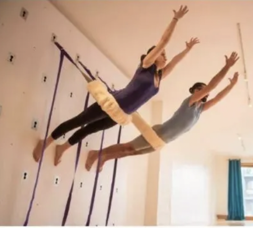 字母圈我在玩一种很新的吊缚 字母圈我在玩一种很新的吊缚