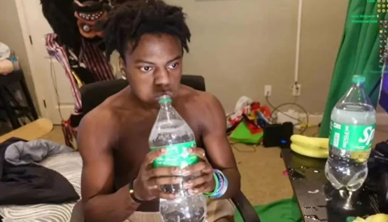 字母圈人类瑟瑟新花样速报(17)— 直播裤子没穿好,千万网红被嘲“小” 字母圈人类瑟瑟新花样速报(17)— 直播裤子没穿好,千万网红被嘲“小”