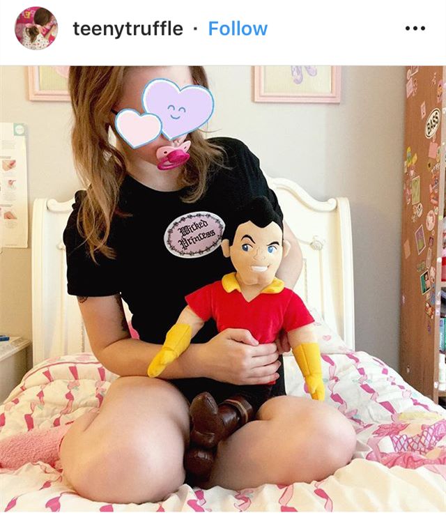 字母圈“看着sub变好,是我作为dom唯一的成就感来源。” 字母圈“看着sub变好,是我作为dom唯一的成就感来源。”