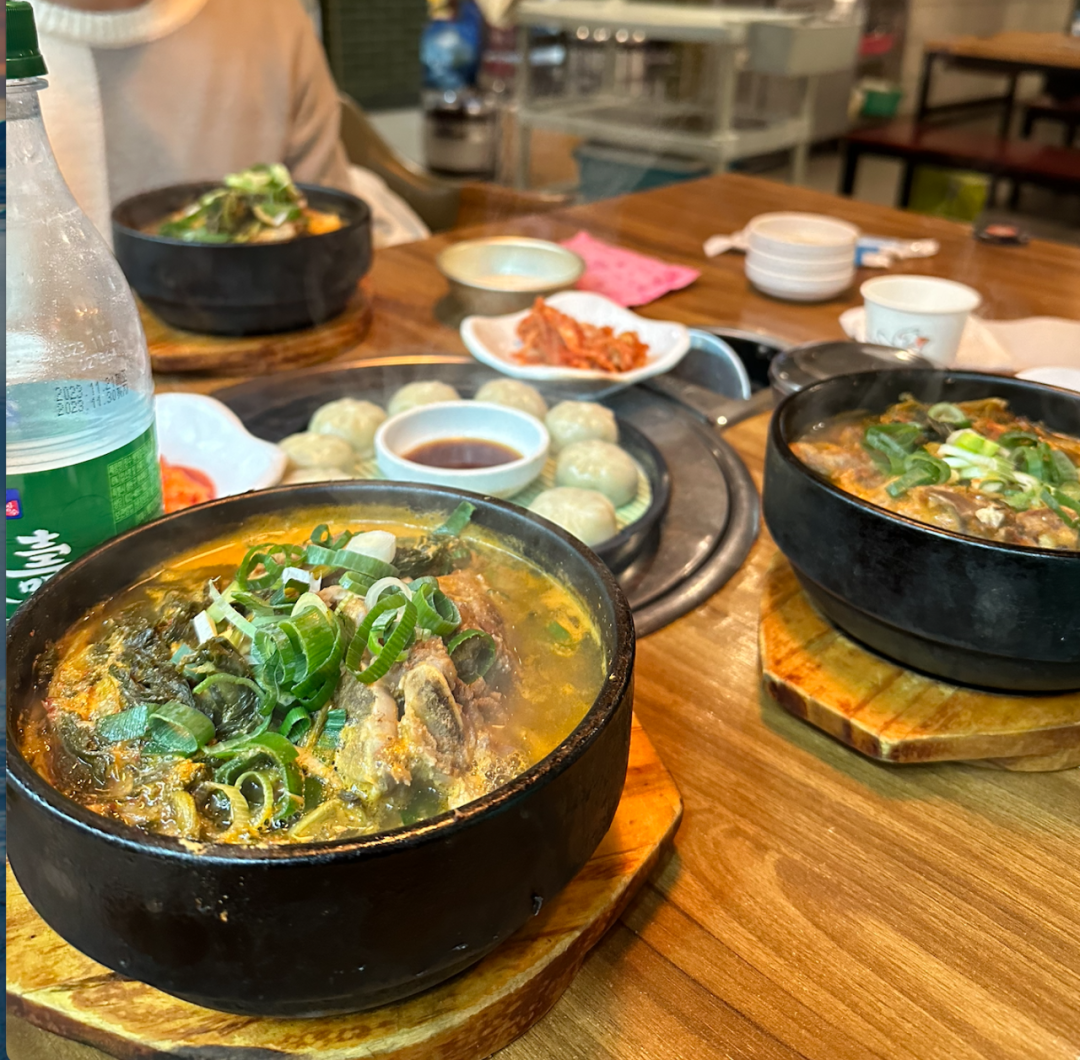 字母圈出国旅行是每个人的大型“反差”play