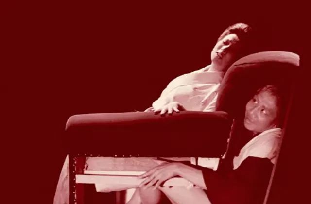 字母圈这种play是把全身都吸住，“真要命”！ (/ε\*)