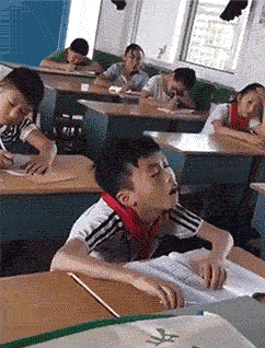 字母圈“这 次 会 抱 的 更 紧” 字母圈“这 次 会 抱 的 更 紧”