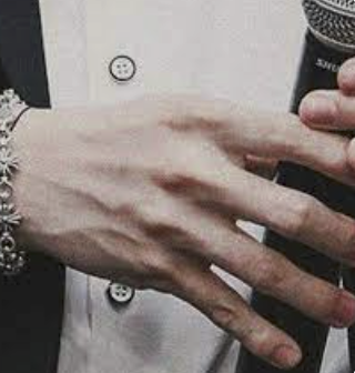 字母圈摊牌了，这不得比恋jio更带劲？！