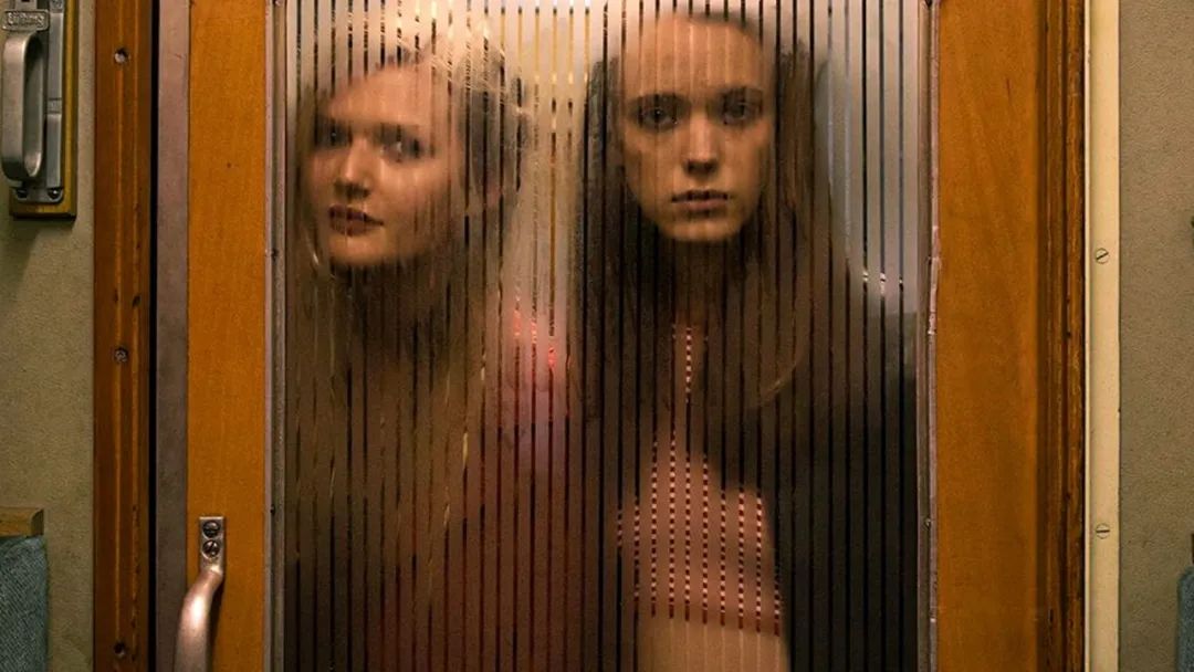 字母圈“发现自己16岁的女儿在玩圈子怎么办?” 字母圈“发现自己16岁的女儿在玩圈子怎么办?”