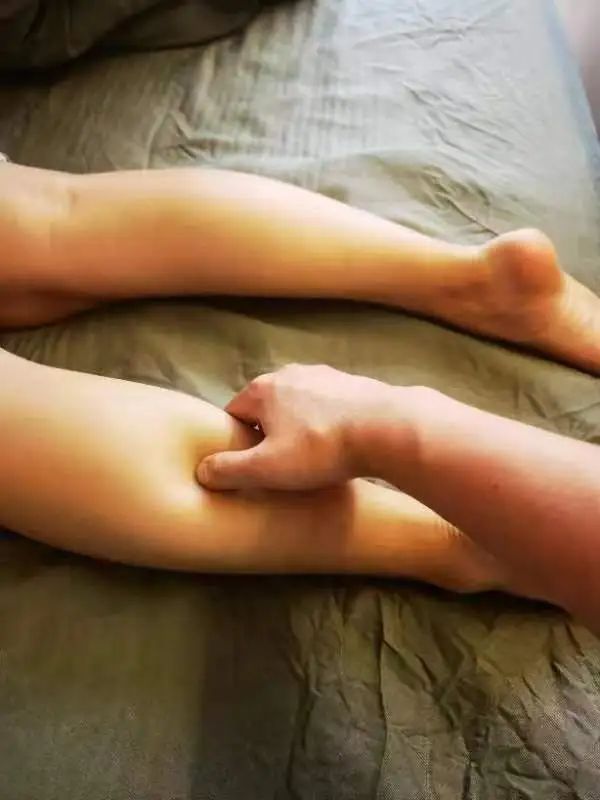 字母圈学会这一手,钢铁M都得一哆嗦(|T|Д|T|) 字母圈学会这一手,钢铁M都得一哆嗦(|T|Д|T|)