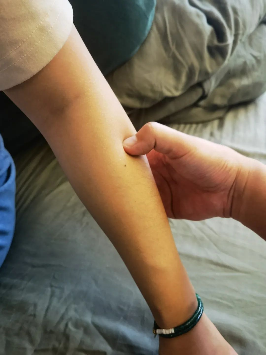 字母圈学会这一手,钢铁M都得一哆嗦(|T|Д|T|) 字母圈学会这一手,钢铁M都得一哆嗦(|T|Д|T|)