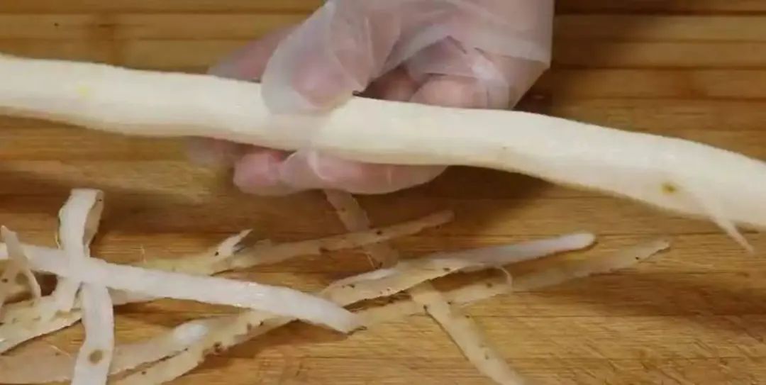 字母圈谁家好S会用大闸蟹钳子当夹子啊?!!! 字母圈谁家好S会用大闸蟹钳子当夹子啊?!!!