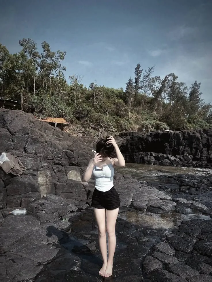 名字法则及其在字母圈权力动态中的心理与情感影响 名字法则及其在字母圈权力动态中的心理与情感影响